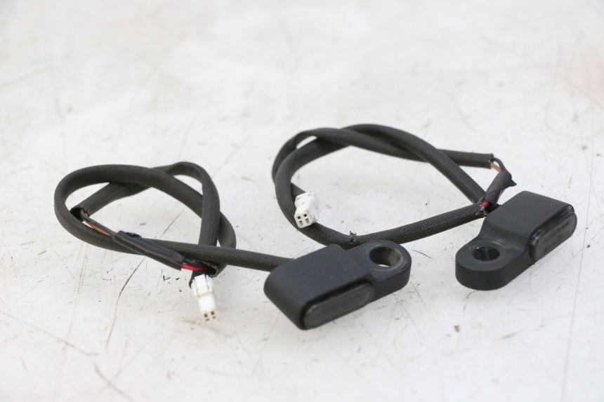 photo de TRASERO INTERMITENTE DERBI SENDA SM DRD X-TREME 50 (2011 - 2017) - Estado de la superficie y material