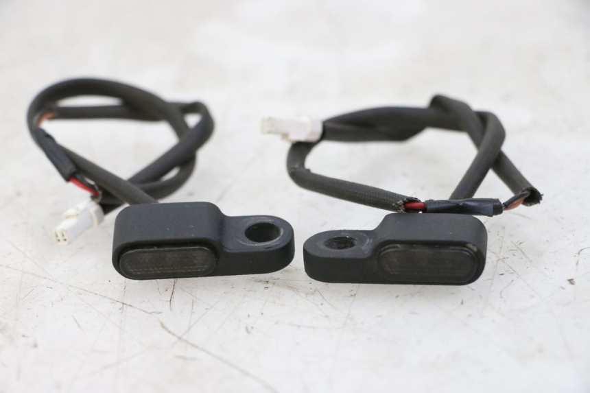 photo de TRASERO INTERMITENTE DERBI SENDA SM DRD X-TREME 50 (2011 - 2017) - Recambio usado revisado