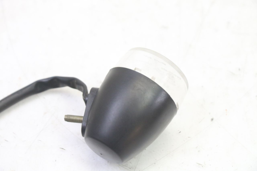 photo de INTERMITENTE TRASERO DERECHO KYMCO AGILITY 4T 50 (2005 - 2018) - Primer plano técnico