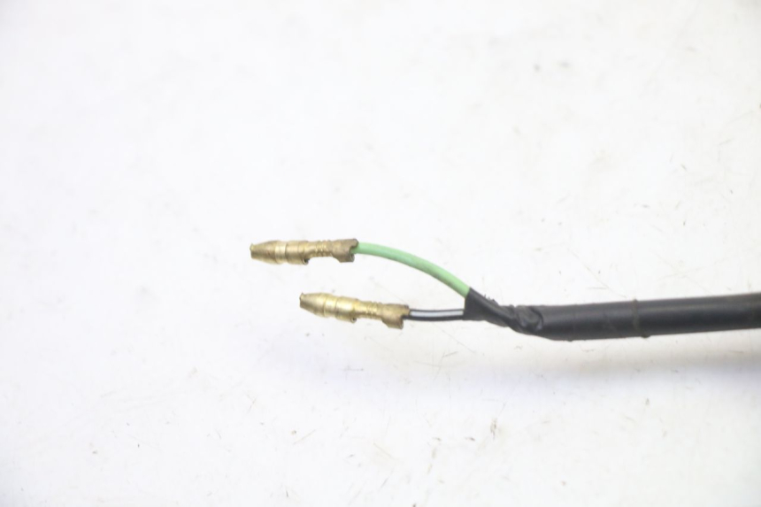 photo de TRASERO DERECHO INTERMITENTE HYOSUNG GV AQUILA 125 (2000 - 2009) - Primer plano técnico