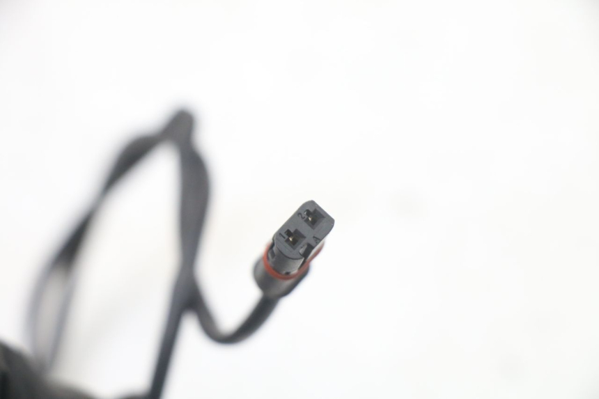 photo de TRASERO DERECHO INTERMITENTE BMW S RR ABS S1000RR 1000 (2015 - 2018) - Primer plano técnico