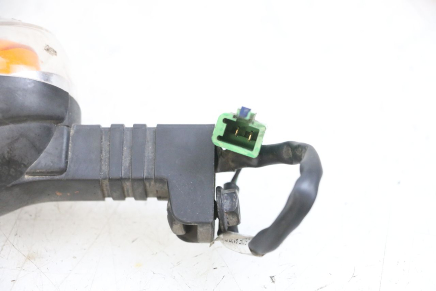 photo de TRASERO DERECHO INTERMITENTE YAMAHA BW'S EASY 50 (2013 - 2016) - Primer plano técnico