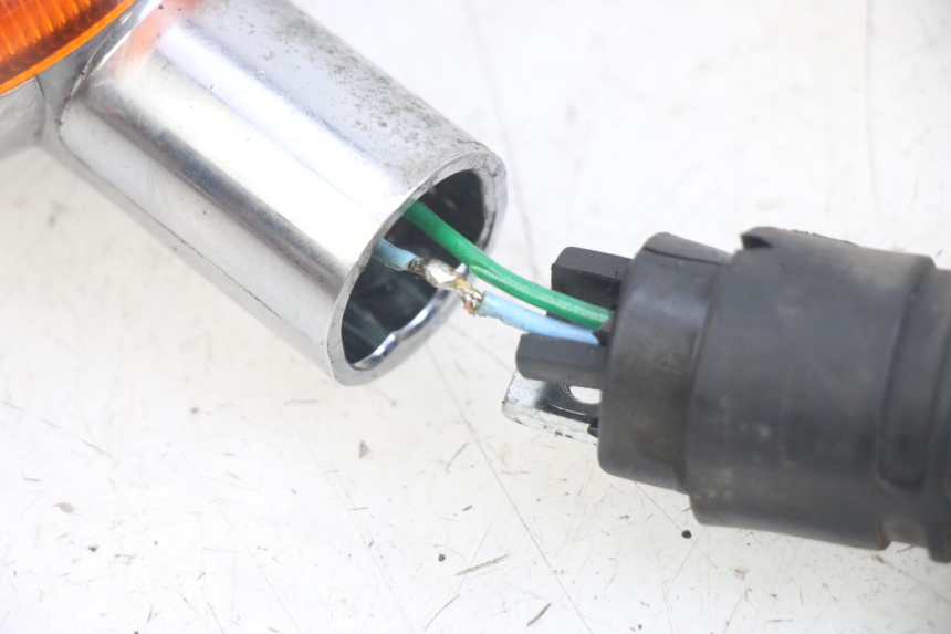 photo de INTERMITENTE TRASERO DERECHO HONDA CA REBEL 125 (1995 - 2001) - Marcados y referencias originales