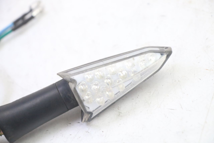 photo de TRASERO DERECHO INTERMITENTE ORCAL CAVARO 4T 50 (2019 - 2023) - Detalle de la pieza