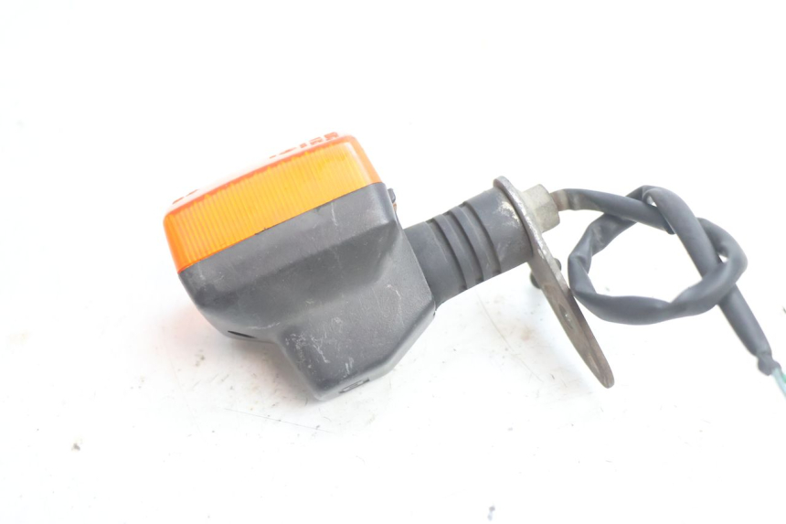 photo de TRASERO DERECHO INTERMITENTE HONDA CB TWO FIFTY 250 (1991 - 2002) - Vista general del producto