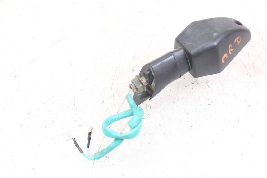 photo de INTERMITENTE TRASERO DERECHO SYM CROX 4T 50 (2016 - 2023) - Primer plano técnico