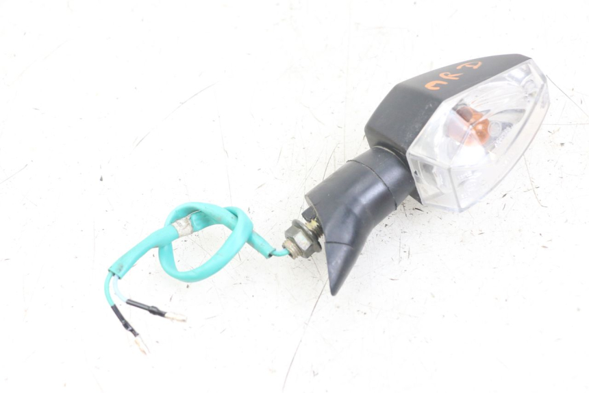 photo de INTERMITENTE TRASERO DERECHO SYM CROX 4T 50 (2016 - 2023) - Detalles de los puntos de fijación