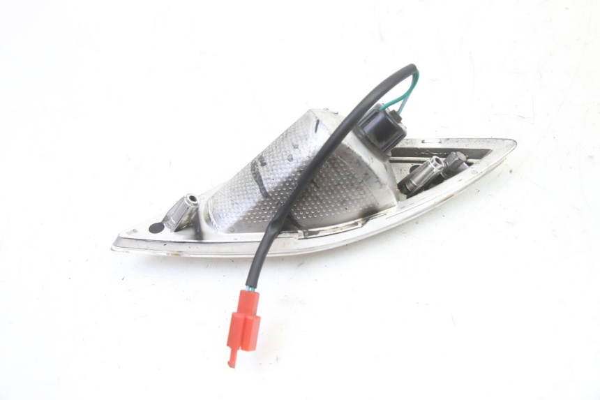 photo de TRASERO DERECHO INTERMITENTE SYM FIDDLE 3 III 50 (2014 - 2020) - Vista general del producto