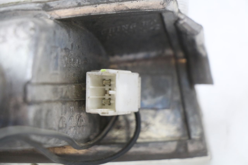 photo de INTERMITENTE TRASERO DERECHO PIAGGIO FLY 2T 50 (2004 - 2017) - Vista general del producto