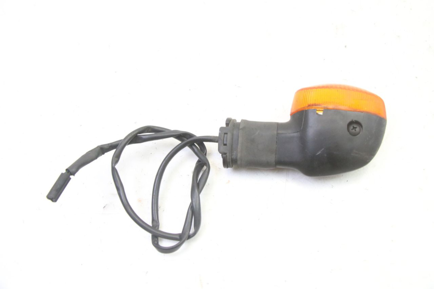 photo de TRASERO DERECHO INTERMITENTE YAMAHA FZ6 FAZER S2 600 (2007 - 2011) - Otra perspectiva