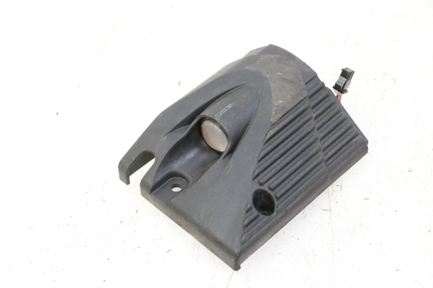 photo de TRASERO DERECHO INTERMITENTE KUKIRIN G2 MASTER 1 - Primer plano técnico