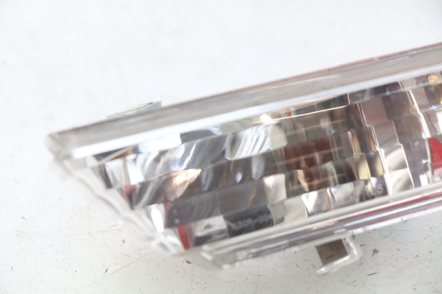 photo de INTERMITENTE TRASERO DERECHO PEUGEOT GEOPOLIS 400 (2007 - 2013) - Zoom estado de uso