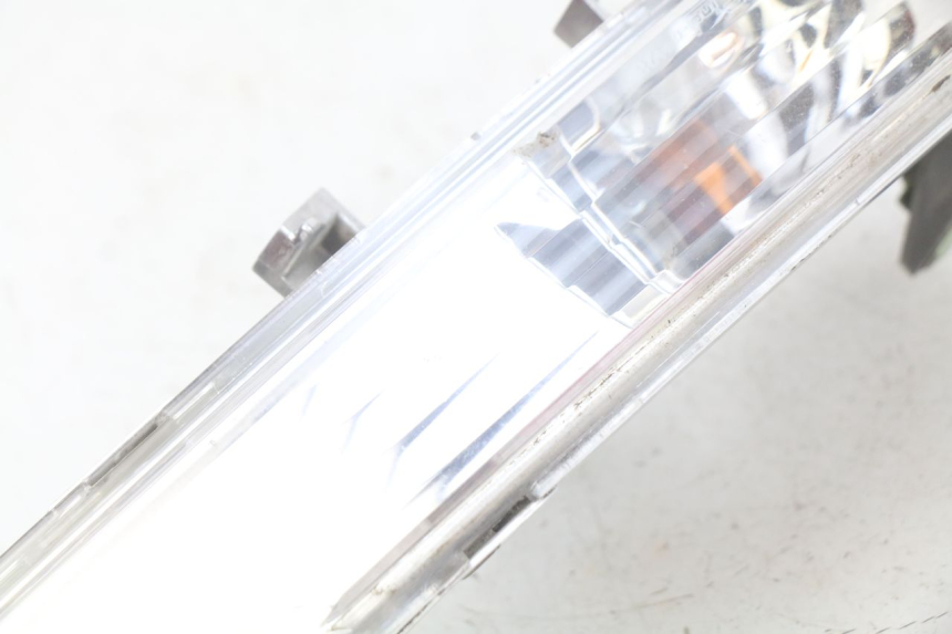 photo de INTERMITENTE TRASERO DERECHO PEUGEOT GEOPOLIS 400 (2007 - 2013) - Otra perspectiva