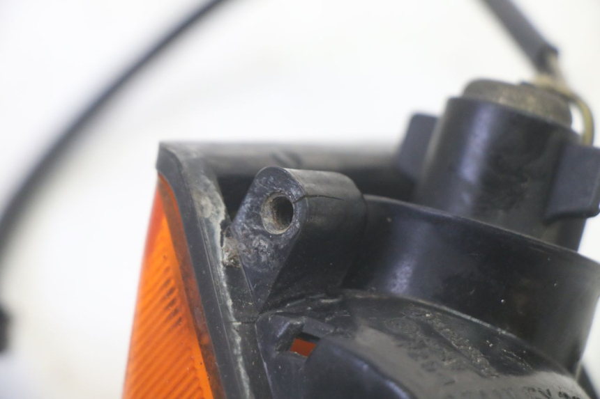 photo de TRASERO DERECHO INTERMITENTE KAWASAKI GPX R WARBIRD 600 (1988 - 1993) - Vista general del producto