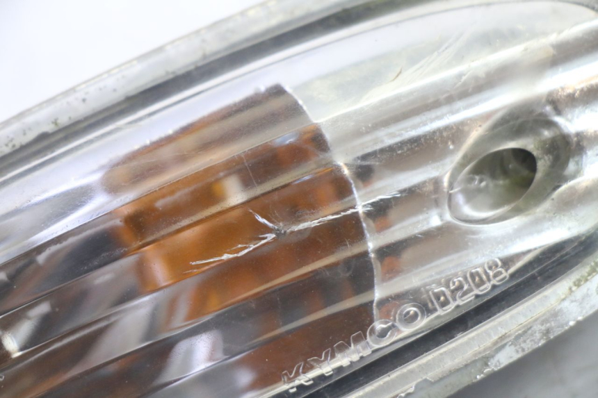 photo de TRASERO DERECHO INTERMITENTE KYMCO GRAND DINK 125 (2008 - 2014) - Otra perspectiva