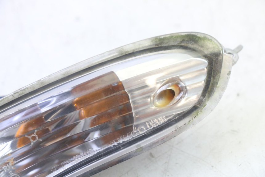 photo de TRASERO DERECHO INTERMITENTE KYMCO GRAND DINK 125 (2002 - 2007) - Zoom estado de uso