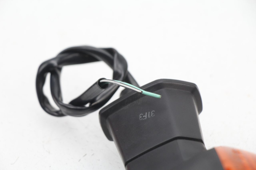 photo de TRASERO DERECHO INTERMITENTE SUZUKI GSF N BANDIT 600 (2000 - 2004) - Detalle de la pieza