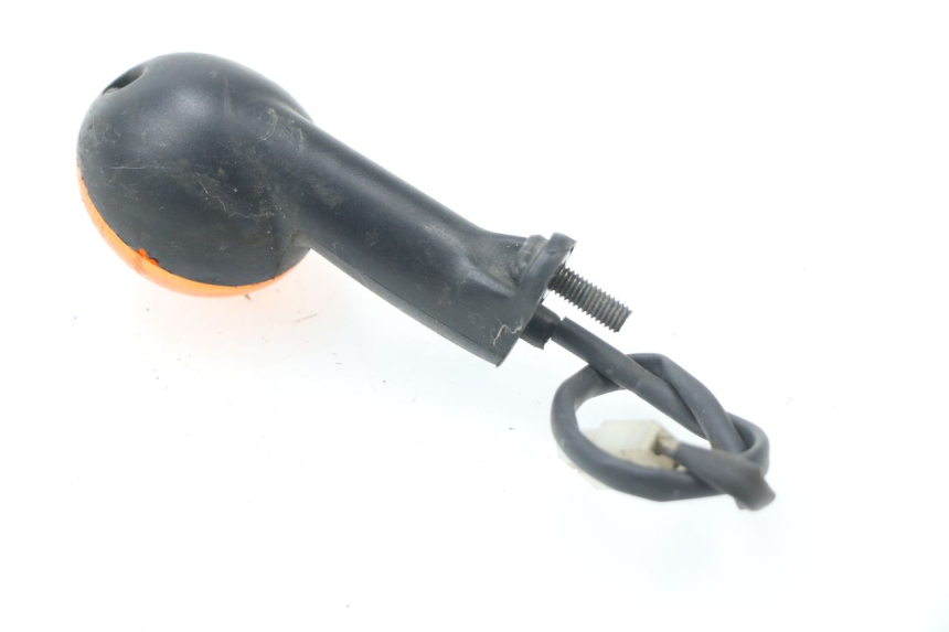 photo de TRASERO DERECHO INTERMITENTE PEUGEOT LUDIX ONE 50 (2005 - 2008) - Zoom estado de uso