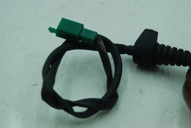 photo de TRASERO DERECHO INTERMITENTE MBK NITRO NAKED 50 (2005 - 2012) - Primer plano técnico