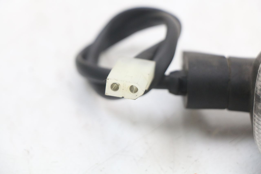 photo de TRASERO DERECHO INTERMITENTE MOTO GUZZI NORGE 8V GT 1200 (2011 - 2016) - Detalles de los puntos de fijación