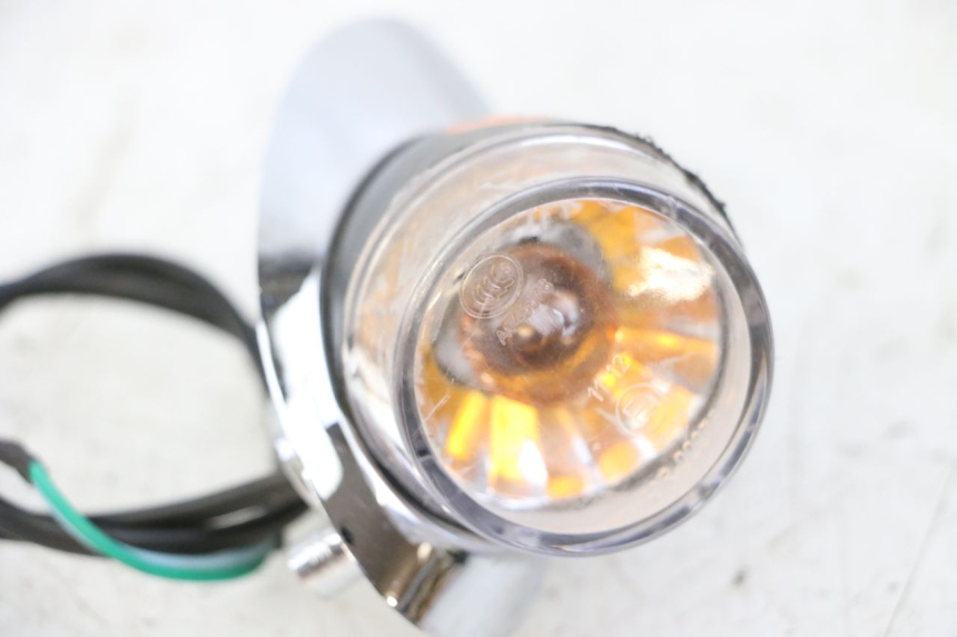 photo de INTERMITENTE TRASERA DERECHA JM MOTORS OLDIES GT 4T 50 (2018 - 2025) - Primer plano técnico