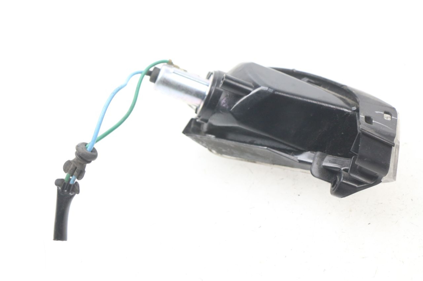 photo de INTERMITENTE TRASERO DERECHO HONDA PCX (JF47) 125 (2012 - 2013) - Otra perspectiva