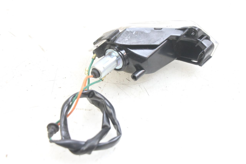 photo de INTERMITENTE TRASERO DERECHO HONDA PCX (JF47) 125 (2012 - 2013) - Detalle de la pieza