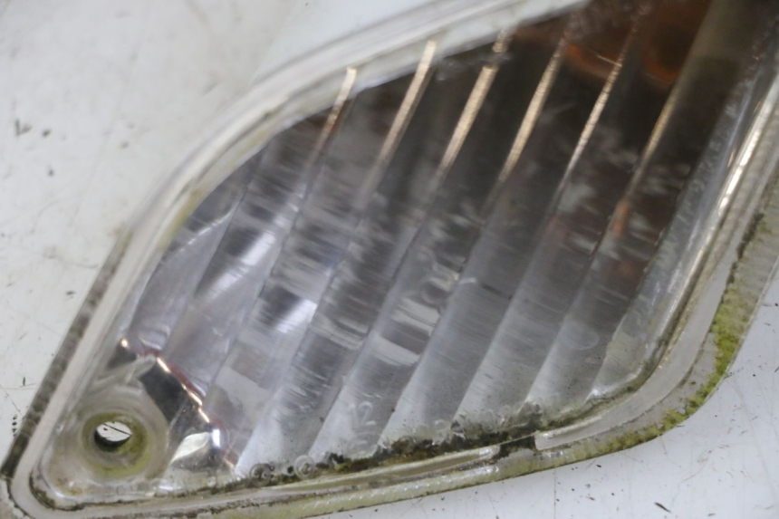 photo de TRASERO DERECHO INTERMITENTE PIAGGIO VESPA GRANTURISMO 200 (2004 - 2005) - Detalle de la pieza