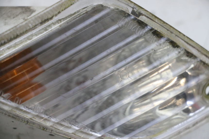 photo de TRASERO DERECHO INTERMITENTE PIAGGIO VESPA GRANTURISMO 200 (2004 - 2005) - Zoom estado de uso