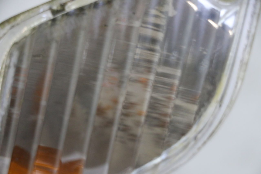 photo de TRASERO DERECHO INTERMITENTE PIAGGIO VESPA GRANTURISMO 200 (2004 - 2005) - Otra perspectiva