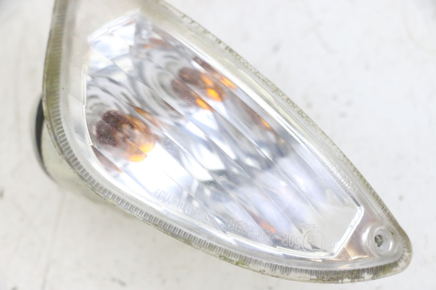 photo de TRASERO DERECHO INTERMITENTE PIAGGIO VESPA LX 150 (2005 - 2013) - Zoom estado de uso