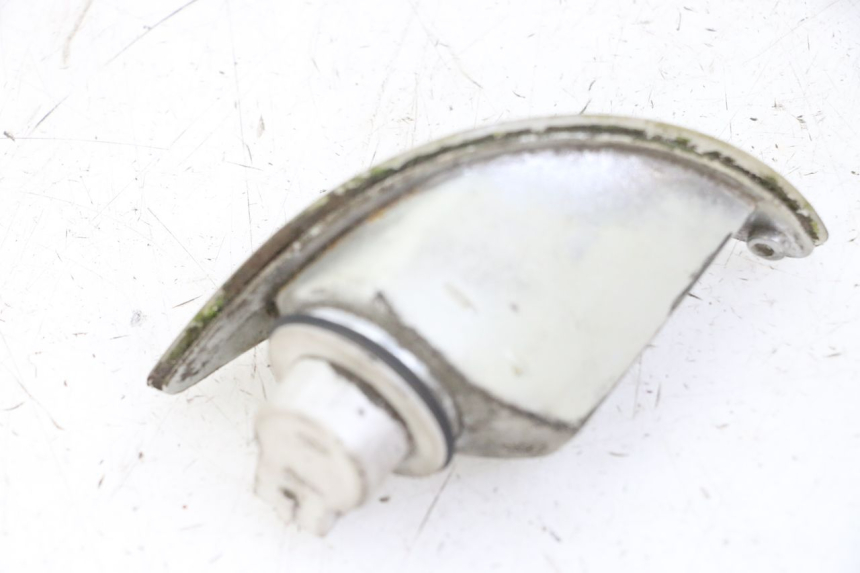 photo de TRASERO DERECHO INTERMITENTE PIAGGIO VESPA LX 150 (2005 - 2013) - Detalles de los puntos de fijación