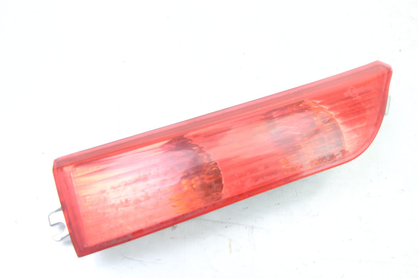 photo de INTERMITENTE TRASERO DERECHO PIAGGIO X8 125 (2004 - 2007) - Vista principal