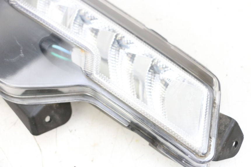 photo de TRASERO DERECHO INTERMITENTE EFUN PUSA 1 - Zoom estado de uso