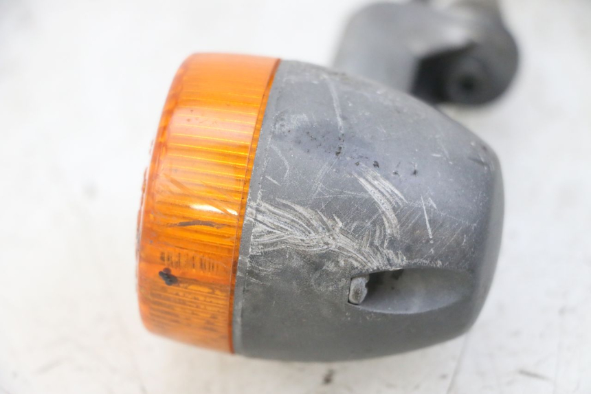 photo de TRASERO DERECHO INTERMITENTE APRILIA RALLY AC 50 (1995 - 2004) - Detalles de los puntos de fijación