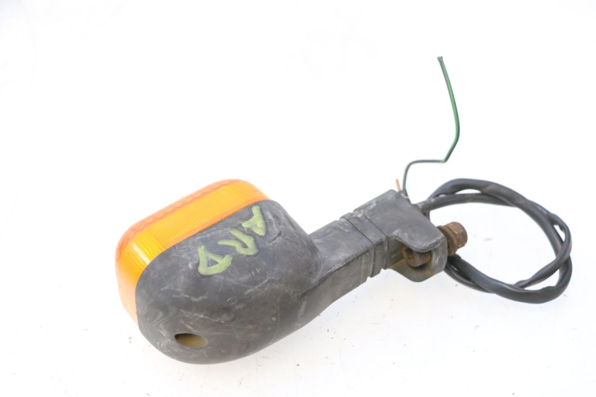 photo de TRASERO DERECHO INTERMITENTE MZ RT 125 (2000 - 2008) - Detalles de los puntos de fijación