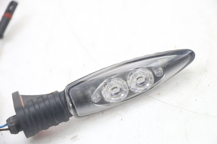 photo de TRASERO DERECHO INTERMITENTE BMW S RR ABS S1000RR 1000 (2015 - 2018) - Detalle de la pieza