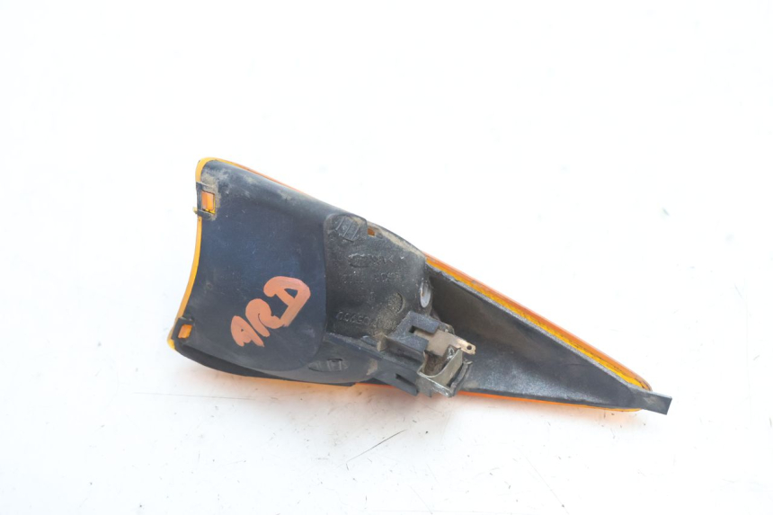 photo de TRASERO DERECHO INTERMITENTE PEUGEOT SPEEDFIGHT LC 50 (1996 - 2002) - Otra perspectiva