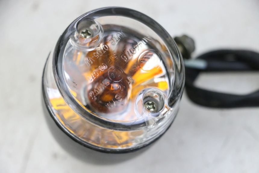 photo de TRASERO DERECHO INTERMITENTE SYM ORBIT 2 4T 50 (2008 - 2017) - Detalle de la pieza