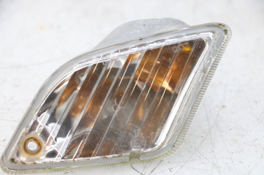 photo de INTERMITENTE TRASERO DERECHO PIAGGIO VESPA GTS SUPER IE 125 (2009 - 2016) - Detalle de la pieza