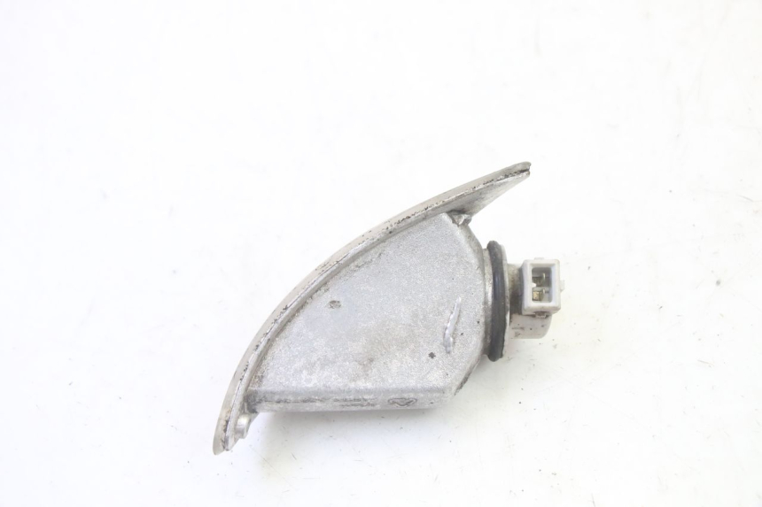 photo de INTERMITENTE TRASERO DERECHO PIAGGIO VESPA S 2T 50 (2007 - 2014) - Estado de la superficie y material