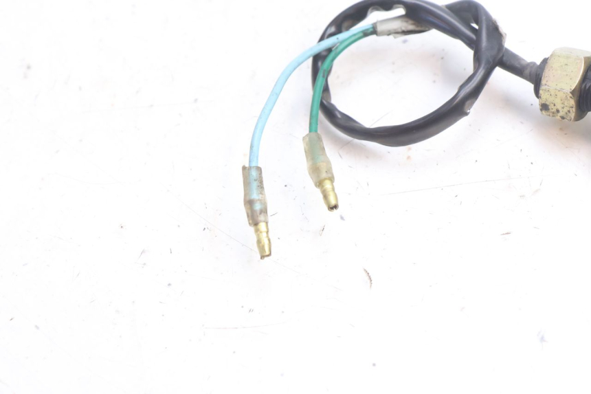 photo de TRASERO DERECHO INTERMITENTE DAELIM VJ ROADWIN 125 (2004 - 2007) - Primer plano técnico