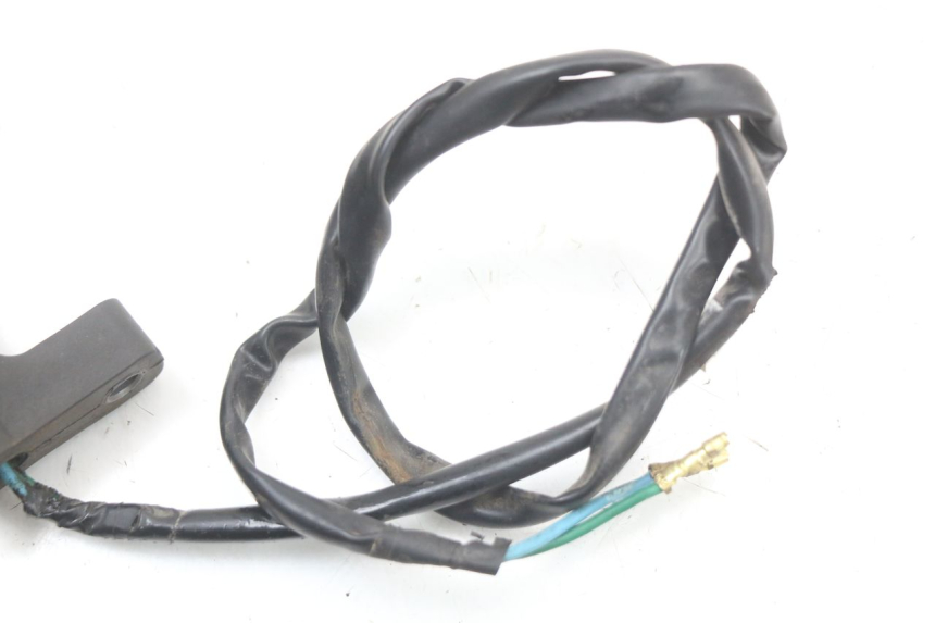 photo de TRASERO DERECHO INTERMITENTE DAELIM VL DAYSTAR 125 (2000 - 2011) - Primer plano técnico