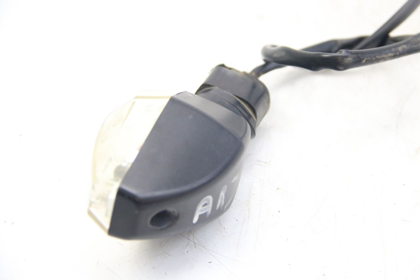 photo de INTERMITENTE TRASERO DERECHO SYM WOLF SB 125 (2011 - 2018) - Vista general del producto