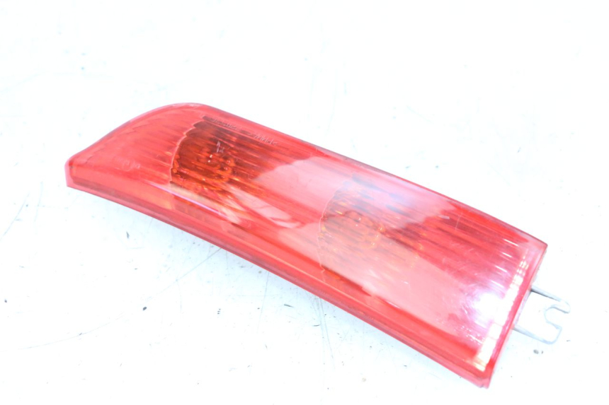 photo de INTERMITENTE TRASERO DERECHO PIAGGIO X8 125 (2004 - 2007) - Vista principal