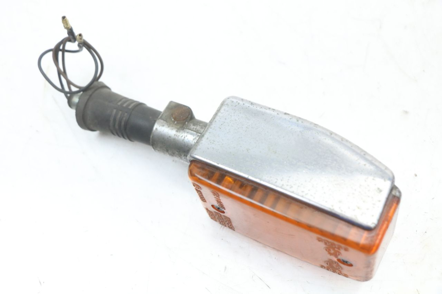 photo de TRASERO DERECHO INTERMITENTE YAMAHA XJ F 900 (1983 - 1994) - Zoom estado de uso