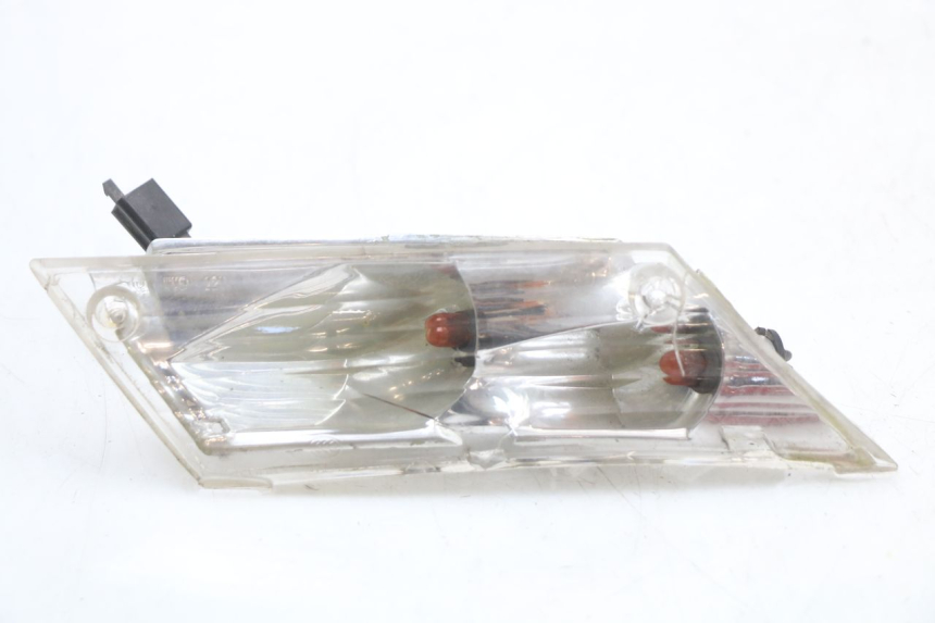 photo de INTERMITENTE TRASERO DERECHO PIAGGIO ZIP 2T 50 (2009 - 2019) - Vista principal