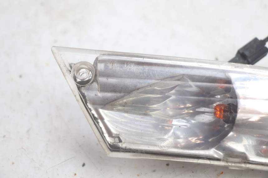 photo de TRASERO DERECHO INTERMITENTE PIAGGIO ZIP IGET 4T 50 (2021 - 2023) - Detalle de la pieza