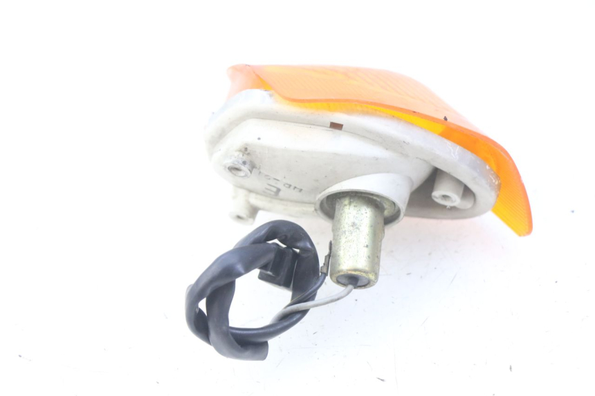 photo de INTERMITENTE TRASERO DERECHO KAWASAKI ZZR 600 (1995 - 2004) - Otra perspectiva