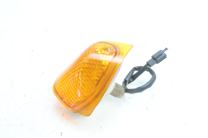 photo de INTERMITENTE TRASERO DERECHO KAWASAKI ZZR 600 (1995 - 2004) - Detalle de la pieza